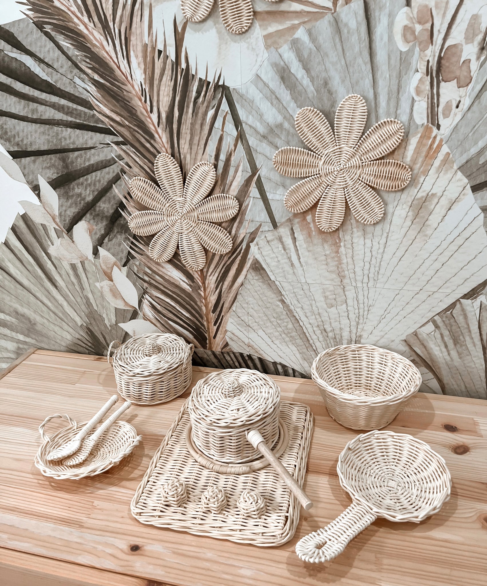 Milly Rattan Wall Flower Set ~ In Stock